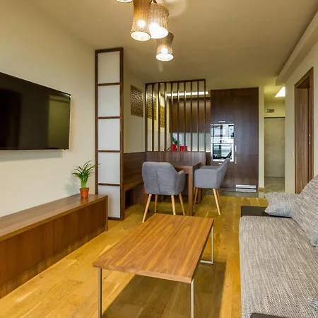 My Place Grand Hill Apartament *